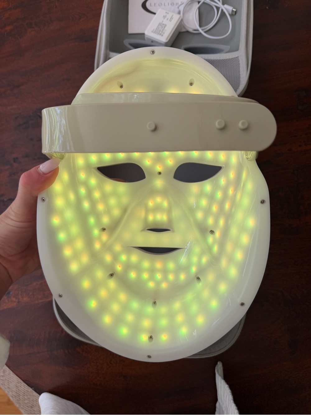 Women’s LED Face Mask — Rose Gold/White - Picture 8 of 11